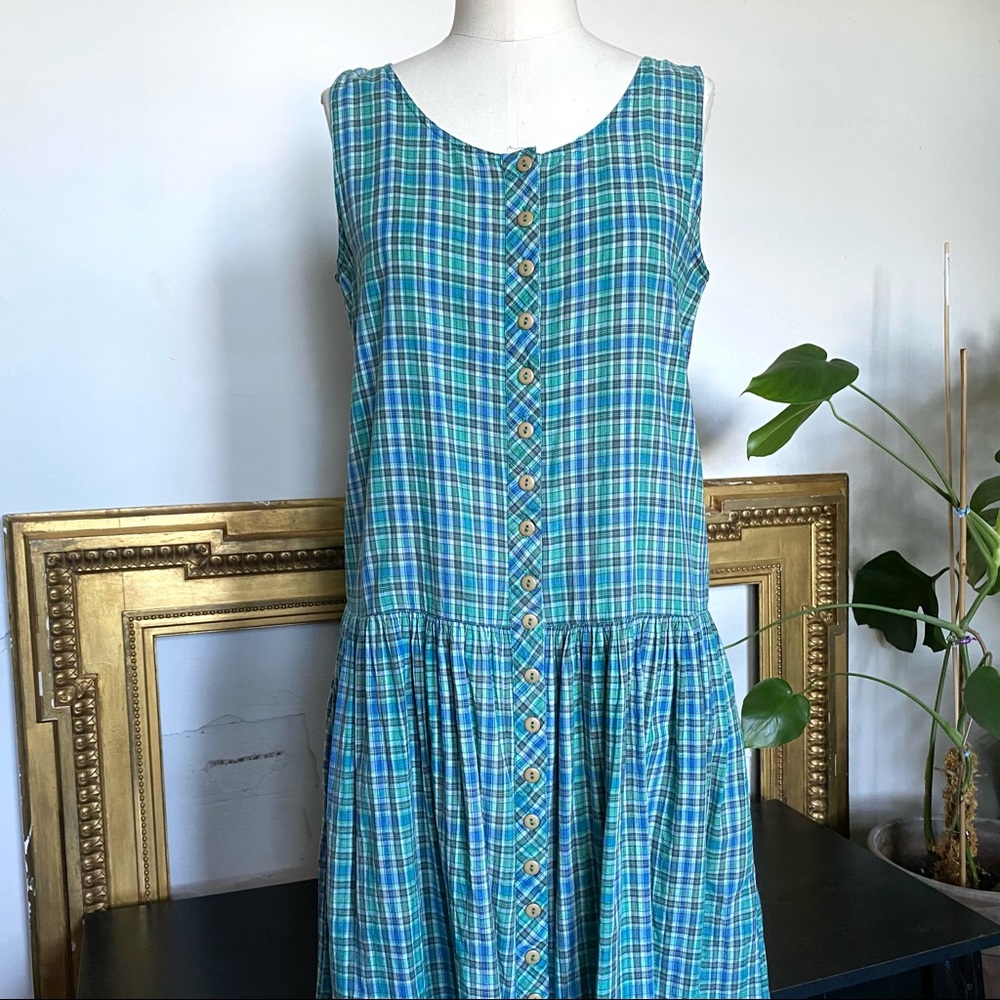 Vintage ‘90s cotton plaid dress sz Medium w pleated skirt